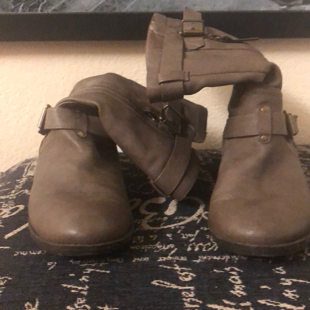 Express boots - Picture 2 of 3